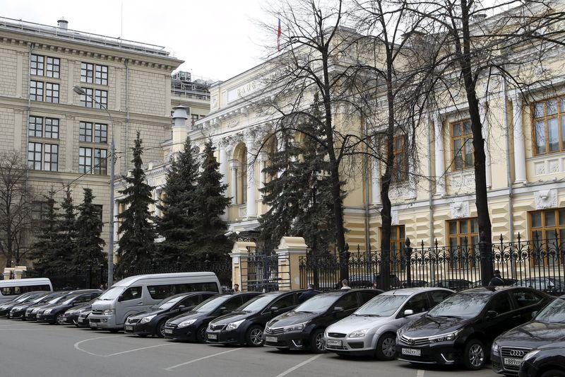 Сальдо операций ЦБ по представлению и абсорбированию ликвидности выросло до 162,9 млрд руб.