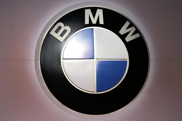 Эмблема BMW.