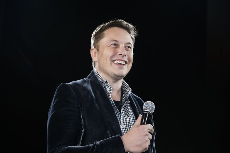 Состояние Маска уменьшилось на $6,6 млрд после падения акций Tesla